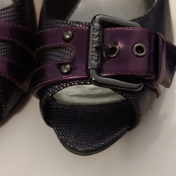 Shoes - Picture 6 of 8